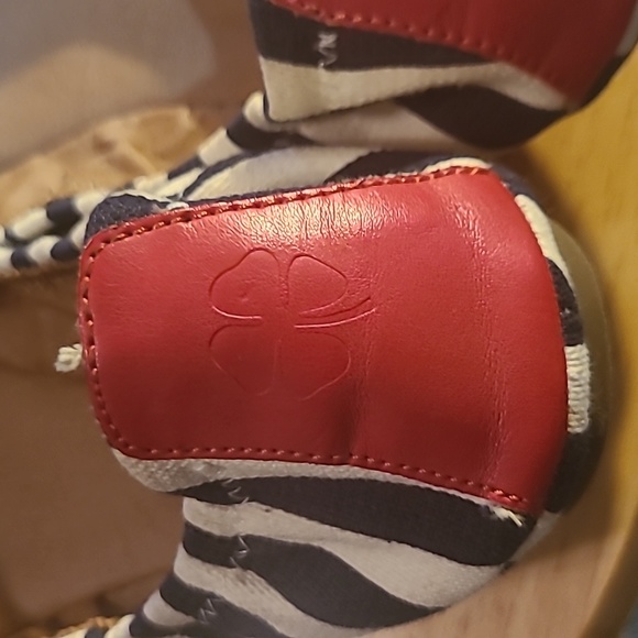 Lucky Brand flats - Picture 3 of 8